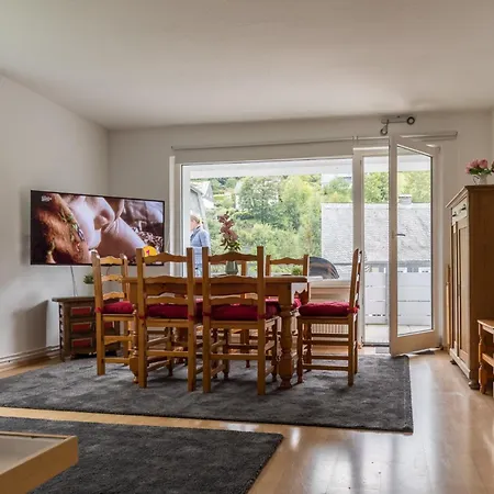 Konukevi Ferienhaeuser Bergfreiheit 3*