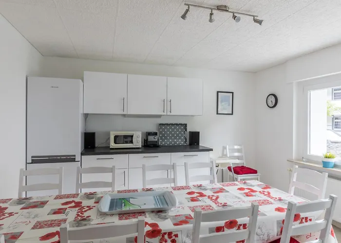 ゲストハウス Ferienhaeuser Bergfreiheit 3*